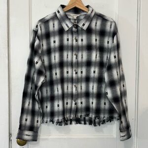 Lucky Brand Women's Black/White Raw Hem Plaid Cropped Cotton Button-Up Shirt, L